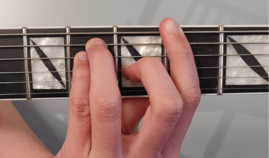 You are currently viewing How to Play Bar Chords on Guitar